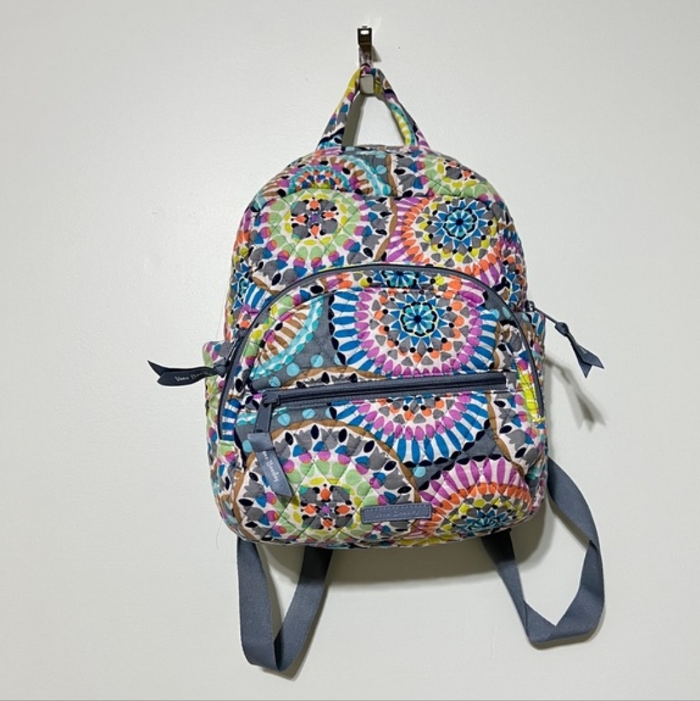 NWT Vera Bradley Essential Compact Backpack "Sunny Medallion" Pattern